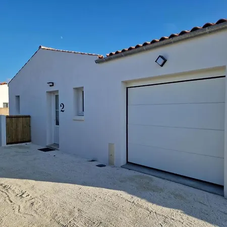 Le Clos Des Amandiers 度假居 *