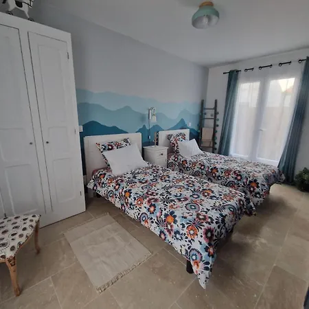 Le Clos Des Amandiers 度假居 奥雷龙圣皮耶尔